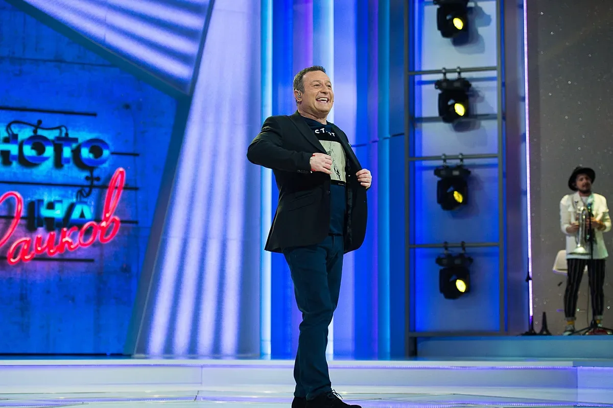 Есил Дюран взриви мрежата! Дори Рачков хареса нейна снимка