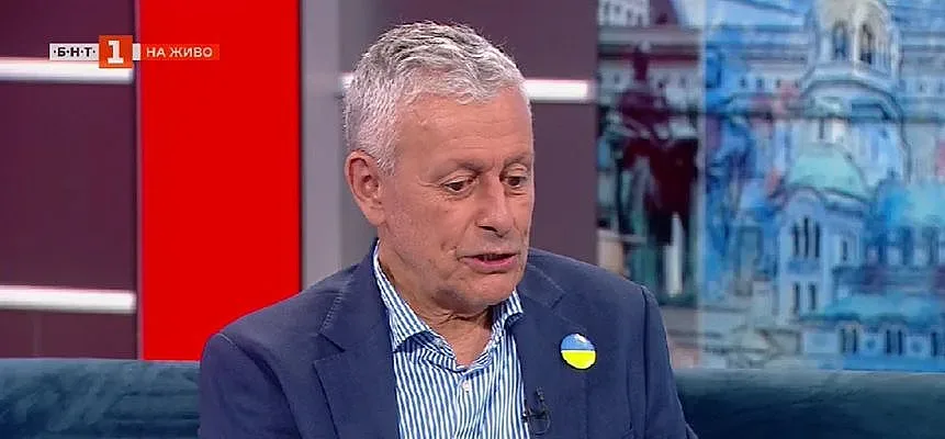 Скандалът трещи. Пъдят Паси от телевизиите