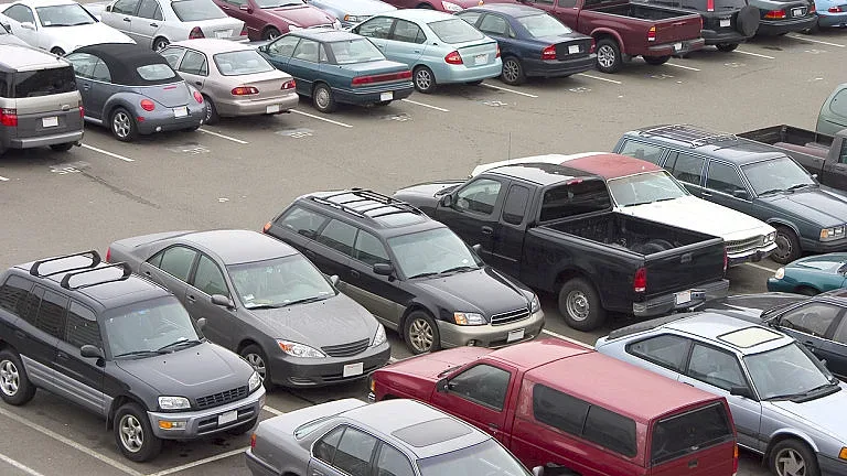 Българинът кара една кола, брои луди пари за нея