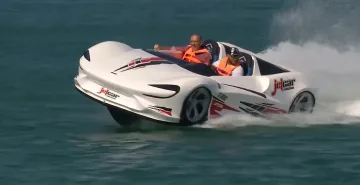 Водна атракция шокира туристите на северното Черноморие