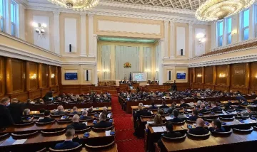 Свикаха на пожар парламента! Причината