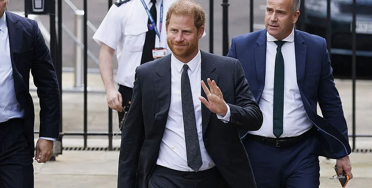 Принц Хари се оплака от смъртта на баба си, какво му се случило