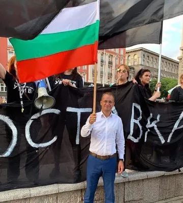 Партия МИР с остра позиция срещу кабинета и Зеленски