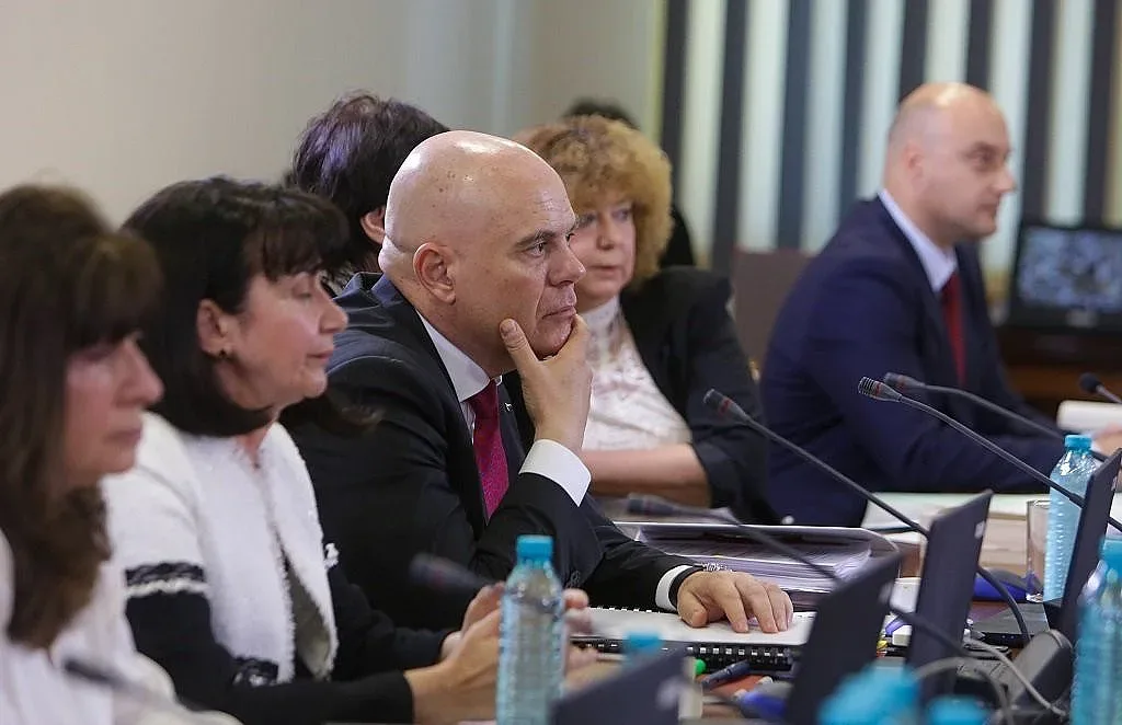 Прокурорите решават да изкарат ли Гешев от системата