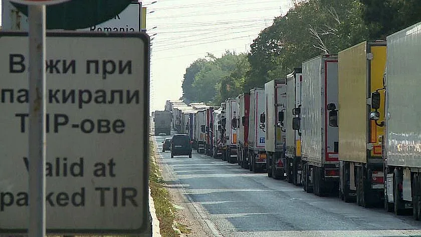 Зaради жегите! Ограничават движението в няколко области