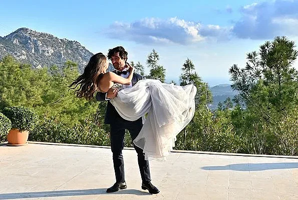 Валерия в шок! Евгени яхна страшна красавица (ВИДЕО)