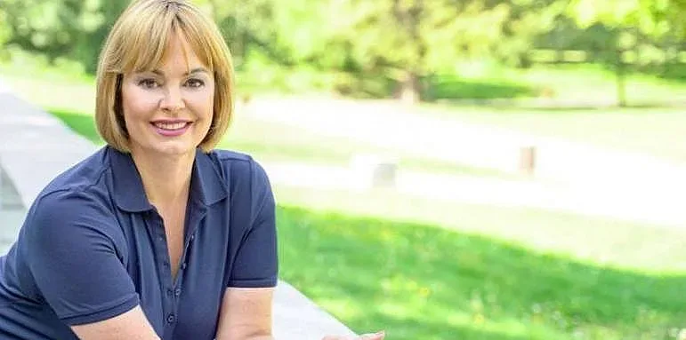 Мариана Векилска прикова погледите! Вдига пищна сватба