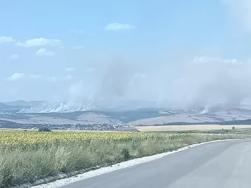 Затвориха пътя за София! Какво се случва