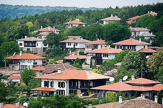 Търновско село излетя в небето! Брокерите онемяха