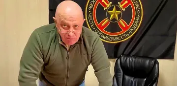 Продавачът на хотдог, който лиши Кремъл от сън