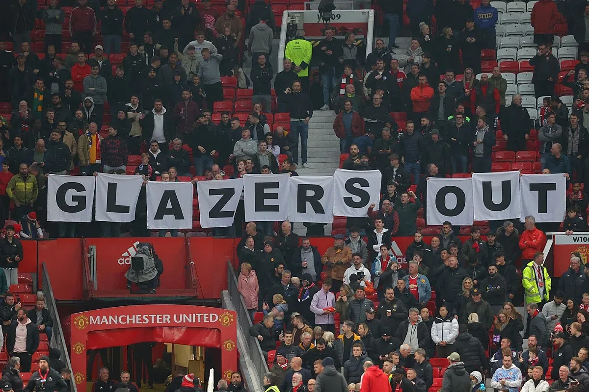 Араби ли? Ман Юнайтед с лимит за трансфери