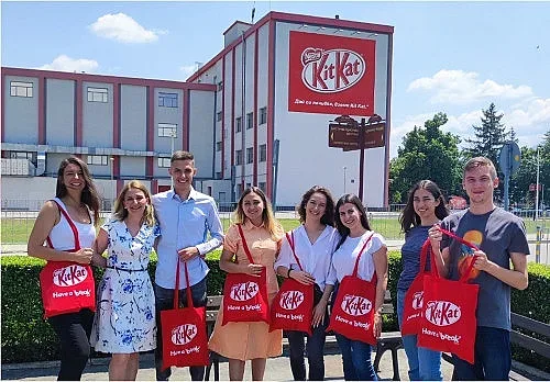 Нестле дава старт на стажантската програма Summer’s Cool