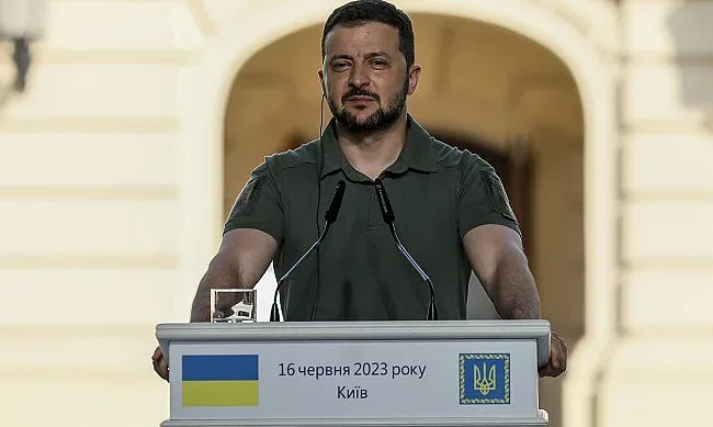 Зеленски е до фронтовата линия. Ето кого награди