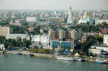 В Русия: Празни рафтове, опашки за бензин, изкупени самолетни билети