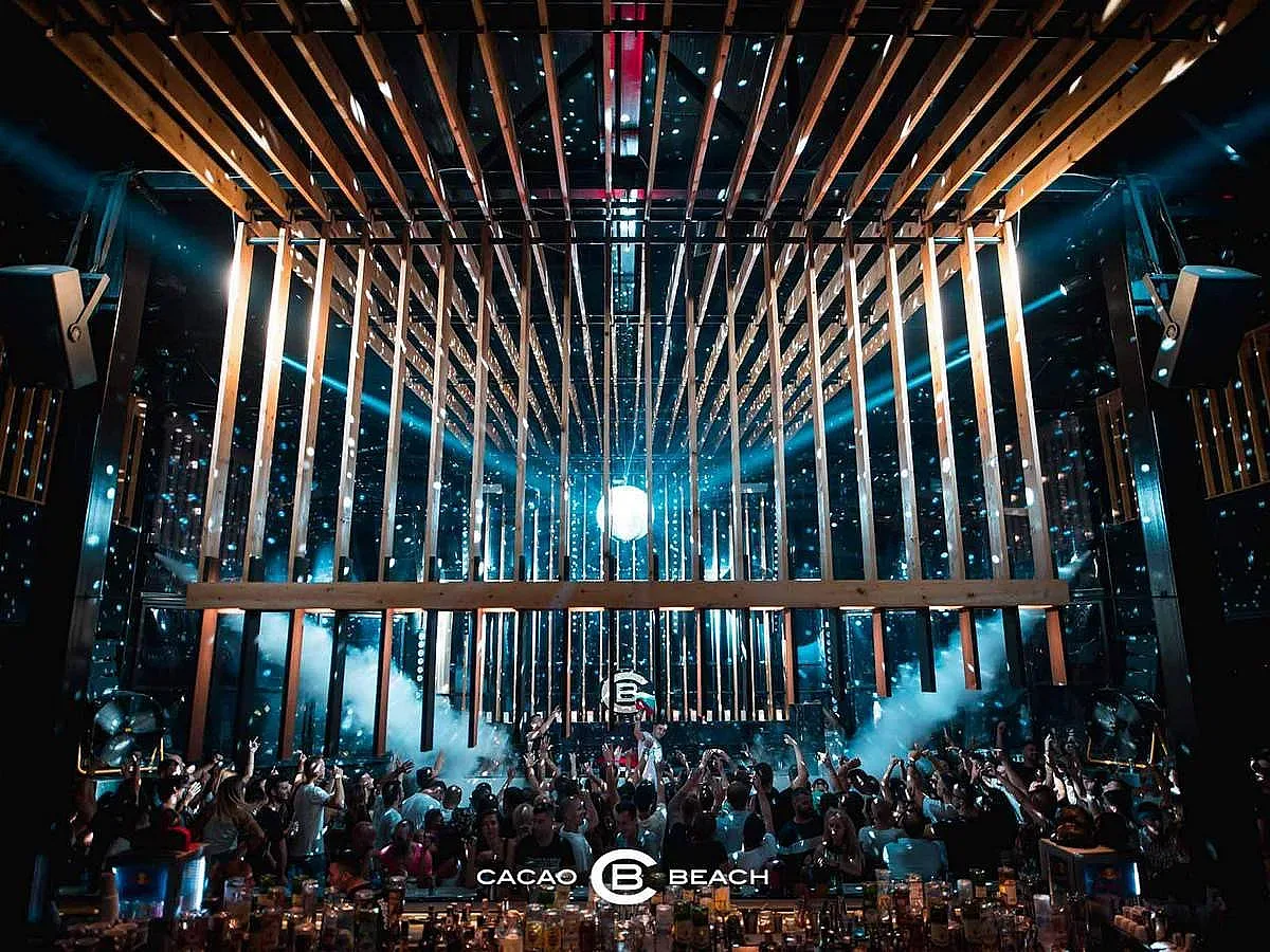 Легендарна дискотека оживя в наш топ курорт