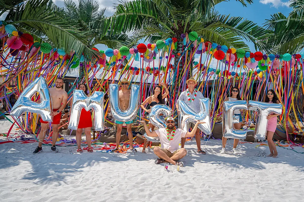 Amusnet отбеляза лятното парти в хавайски стил с над 500 участници