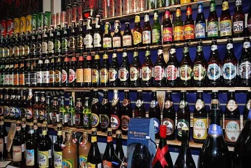 Проучване за ЕС:България с най-ниски цени за алкохол и цигари