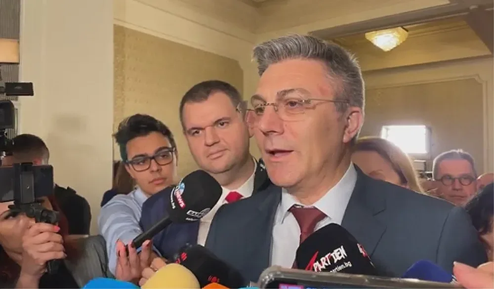 Дела трябват: ДПС затварят вратите за руските капитали