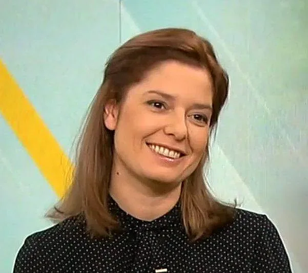 Добри новини за Сърчаджиева, актрисата си стъпи на кракатa
