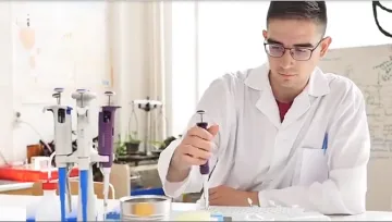 Петър Жотев, най-добрият български ученик по биология и втори в света, организира дарителска кампания