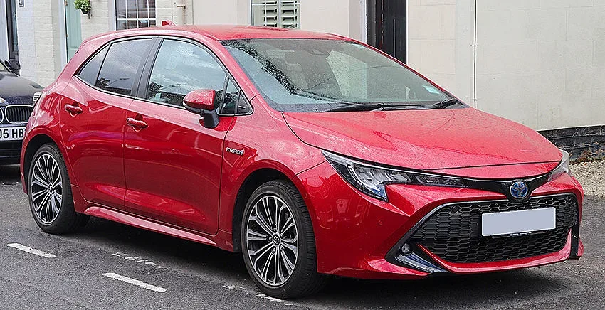 Край! Автомобилен гигант спира бензинови и дизелови коли в Европа