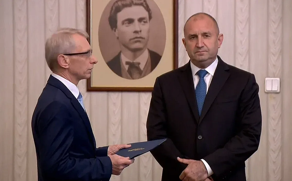 Война на върха! Денков отряза Радев