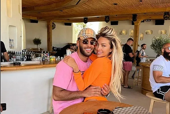 Златка Райкова на крилете на любовта! Пеймейтката ще се жени