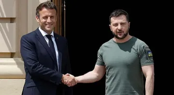 Макрон с уникален жест към Зеленски, ще ядоса ли Кремъл