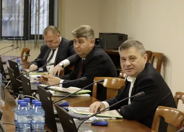 Война! Извънредно решение на ВСС