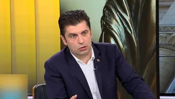 Нов запис! Кирил Петков признава как топи за "Магнитски"