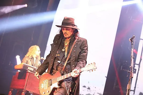 Джони Деп взриви "Арена София". Първи снимки от концерта