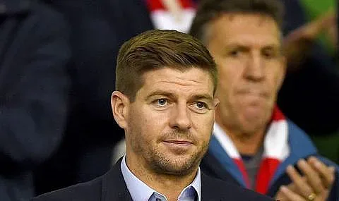 Арабите не спират! Тръгнаха към голяма английска легенда