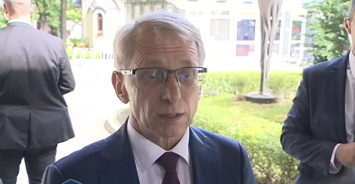 Ядосаха Денков, той отвърна ще пращаме ли войски в Украйна