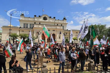 Тройна обсада на парламента