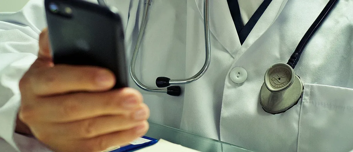 Нови правила за джипитата. Няма да ни дават телефона си