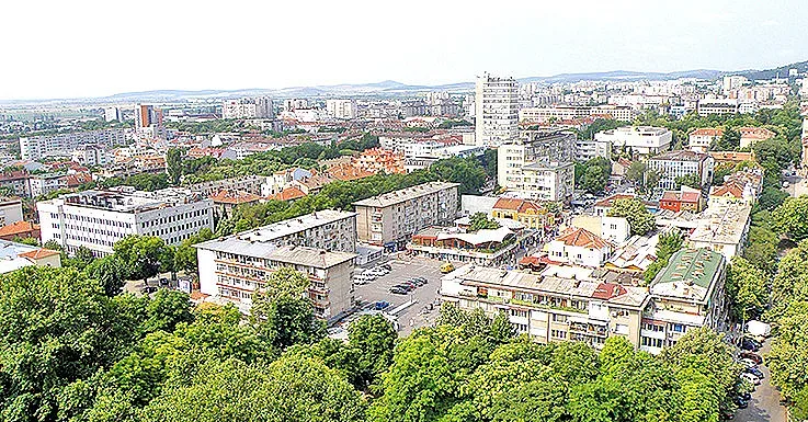 Ръст на имотите в Бургас, спад в София
