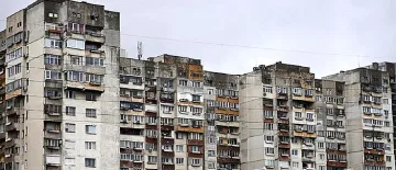 Градовете се напълниха с призрачни апартаменти