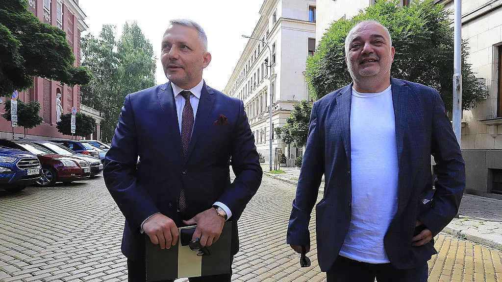 Бабикян и Хаджигенов стават партия