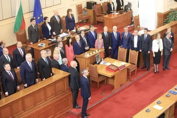 Новият кабинет включва на скорост с рали шампиони и авиоинженери