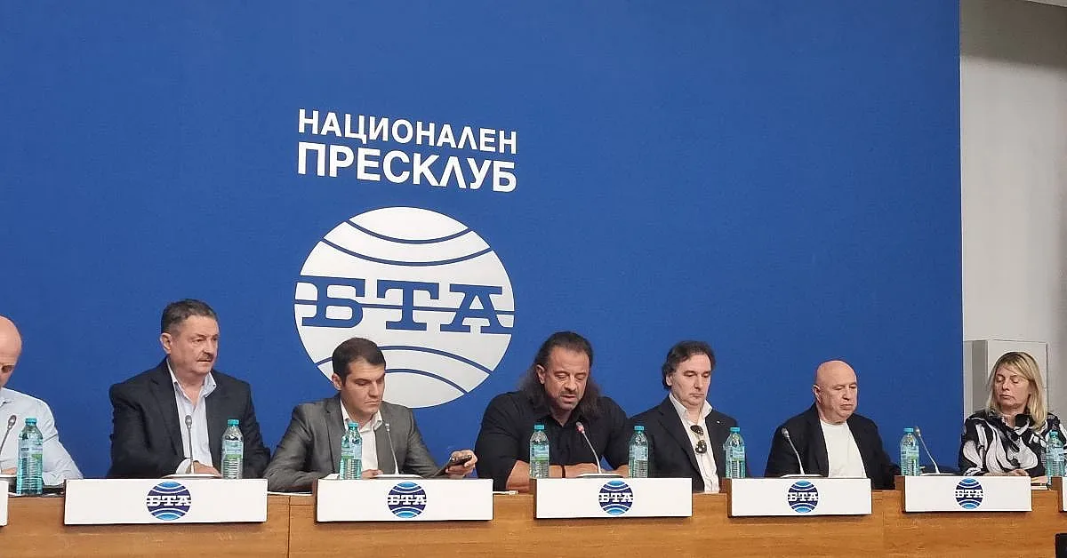 Туристическият бранш на нокти. Плаши с протести