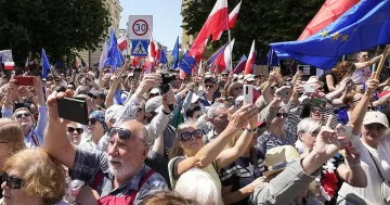 Протести в Полша. Тръгва ли страната към автокрация
