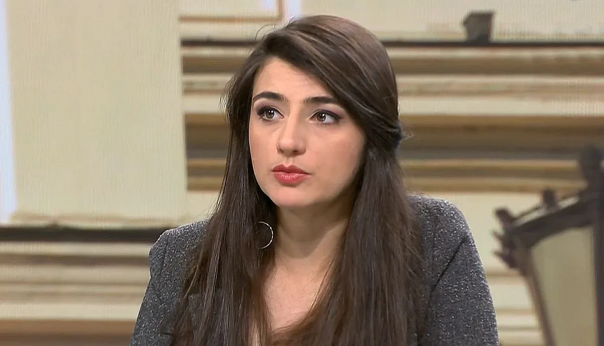 Храни куче да те лае. Лена с ултиматум към Борисов