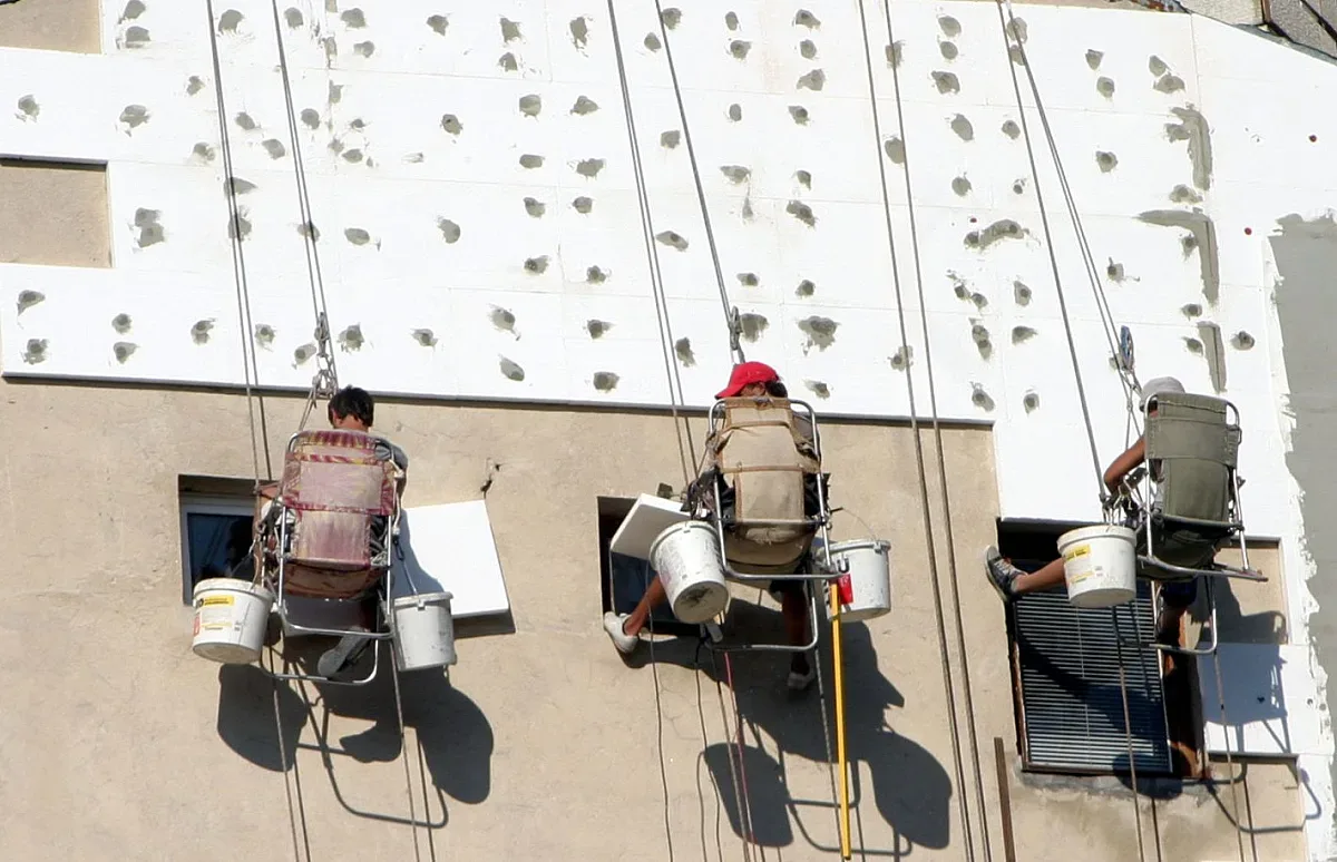 Тръгва нова програма за саниране