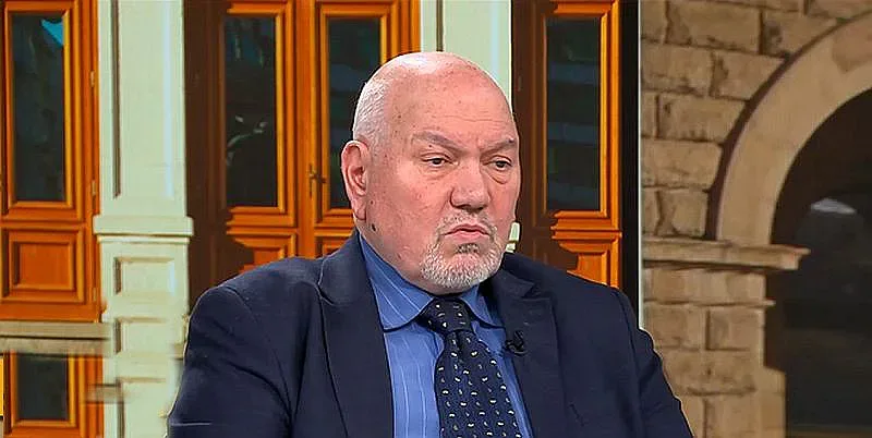 Най-накрая! Човек на Радев каза какво значи "ала-бала с президента"