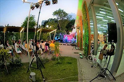 Йълдъз Ибрахимова и Камелия Тодорова идват на „Джаз в Бургас“, от утре продават билети