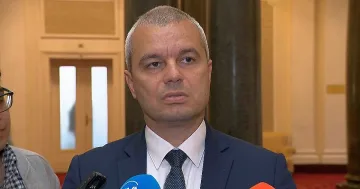 Костадинов отприщи "Възраждане" за местните избори