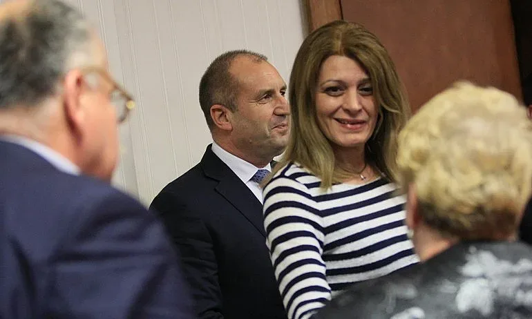 Десислава Радева дава Кирил Петков на известна психиатърка