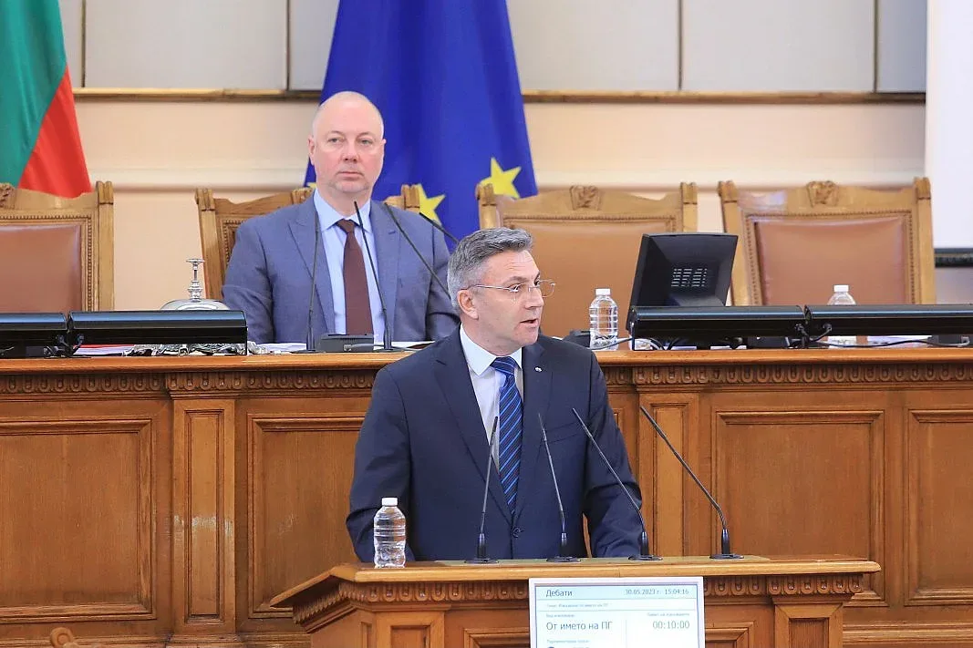 Порочна сватба! Карадайъ заклейми съюза между ГЕРБ-СДС и ПП-ДБ