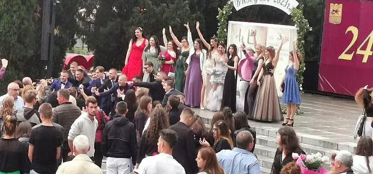 По вода им тръгна на абитуриенти от Випуск 2023