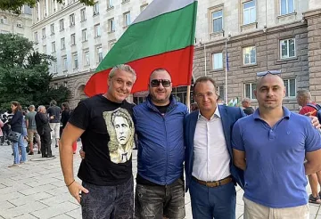 Симеон Славчев: ПП-ДБ нямат моралното право да вземат мандата. Да го върнат веднага